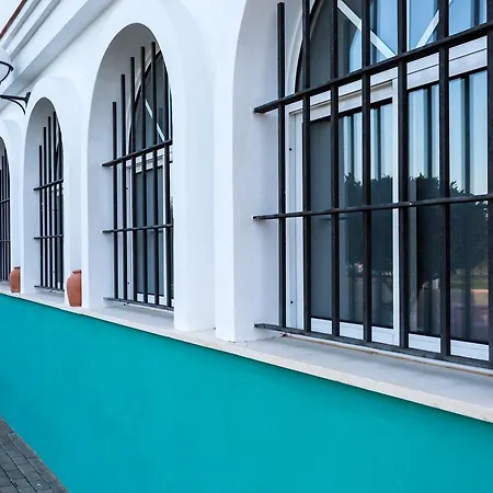 Nómadas Hotel 2*