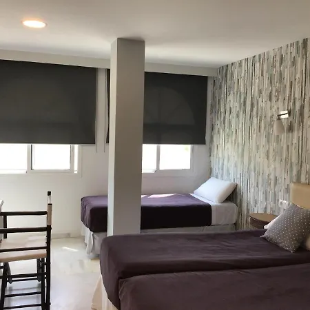 Hotel Nomadas 2*